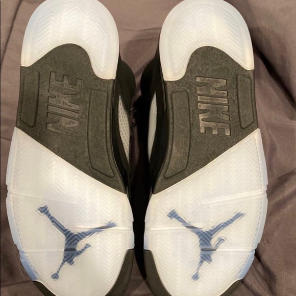 VNDS.  Comes with original box and black laces no white laces or shoe trees - Picture 6 of 8